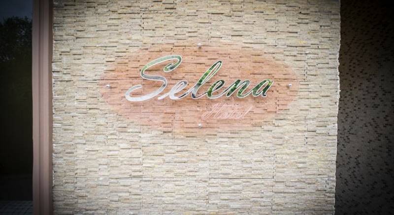 Selena Hotel