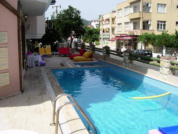 Selenya Apart Hotel