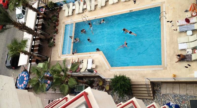 Semiz Apart Hotel