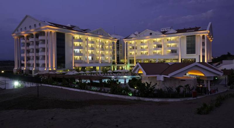 Roma Beach Resort & Spa