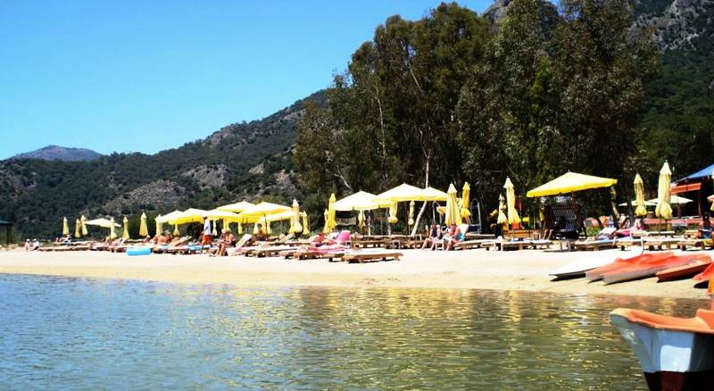 Sugar Beach Club