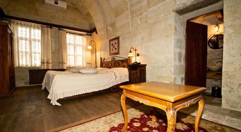 Sultan Cave Suites