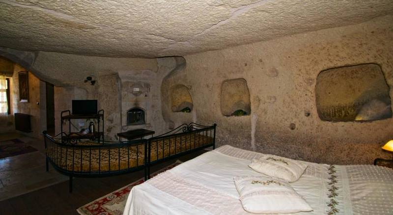 Sultan Cave Suites