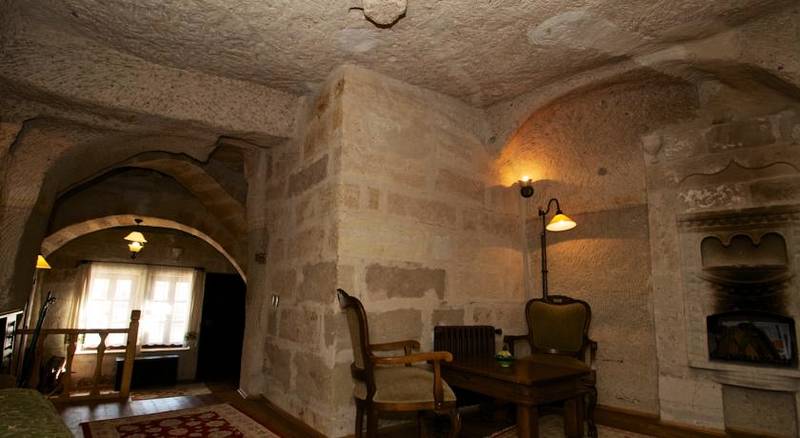 Sultan Cave Suites