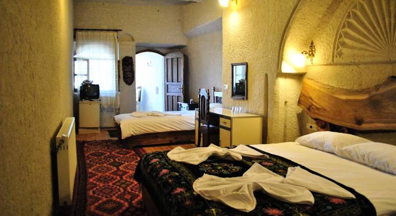Sunset Cave Hotel