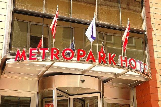 Taksim Metropark Hotel