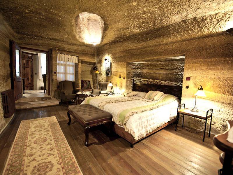 Terra Cave Suites