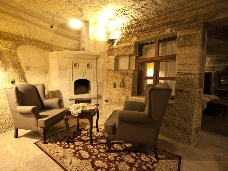 Terra Cave Suites