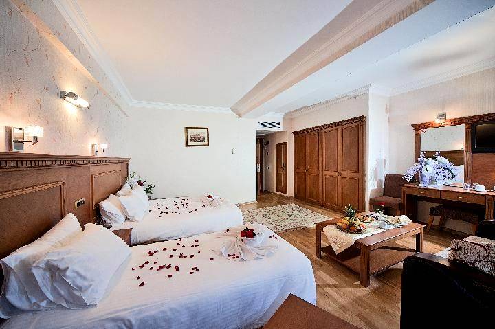 The Byzantium Hotel & Suites