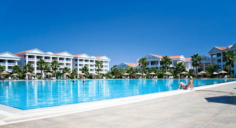 The Kumul Deluxe Resort & Spa