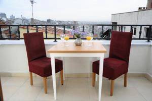 Three Apples Taksim Residence