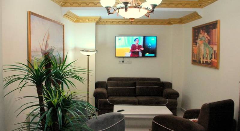 Tolga Hotel
