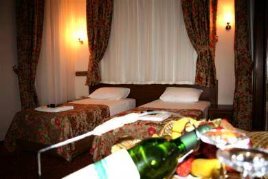 Triana Hotel