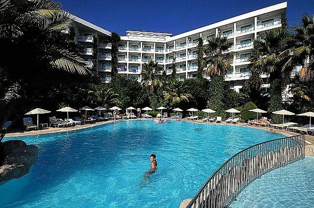Tropical Beach Hotel