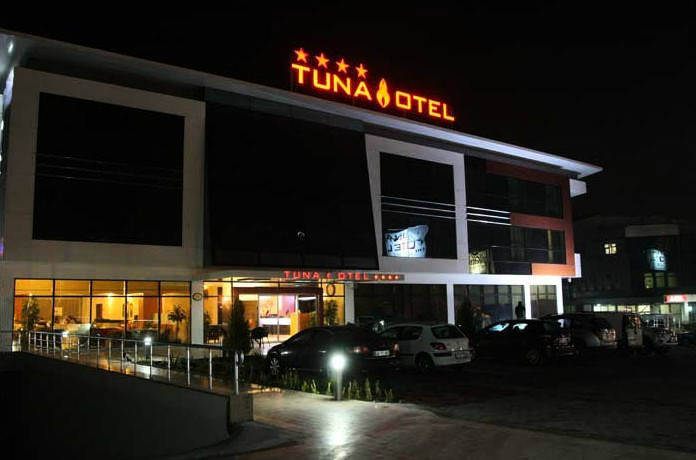 Tuna Hotel