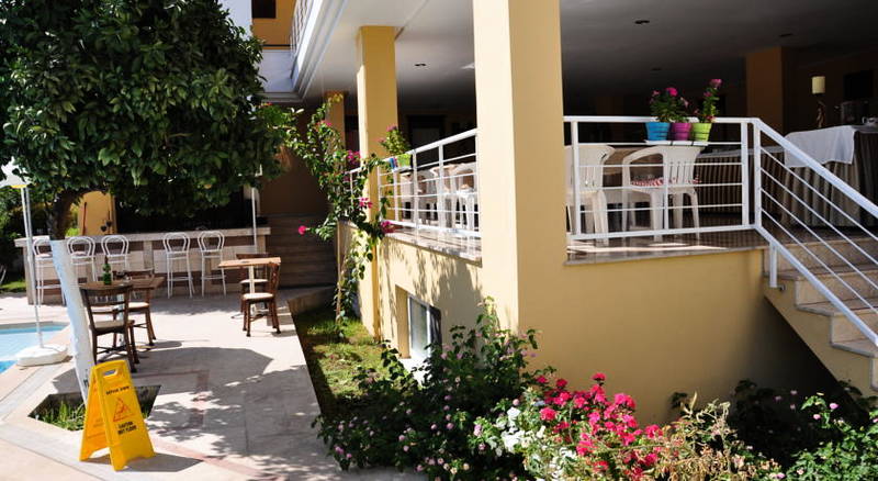 Tuncer Garden Hotel