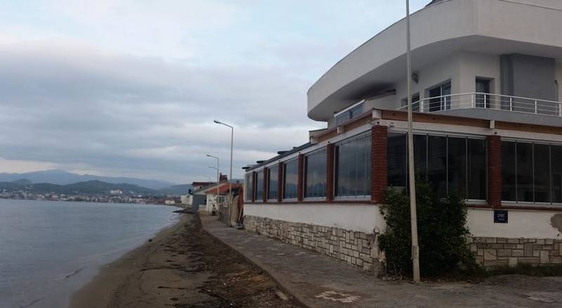 Urla Yelken Otel