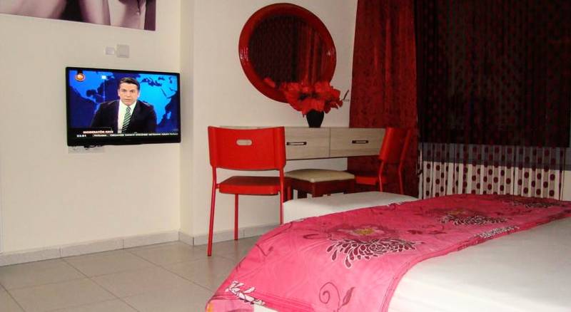 Urla Yelken Otel