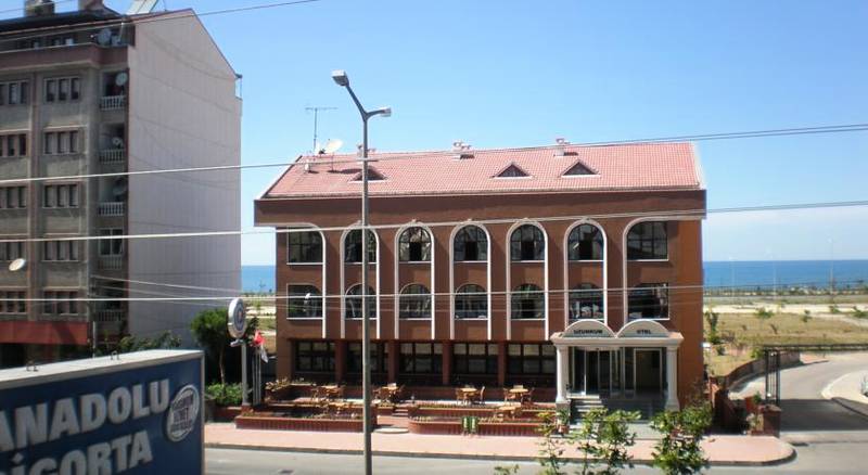 Uzunkum Hotel