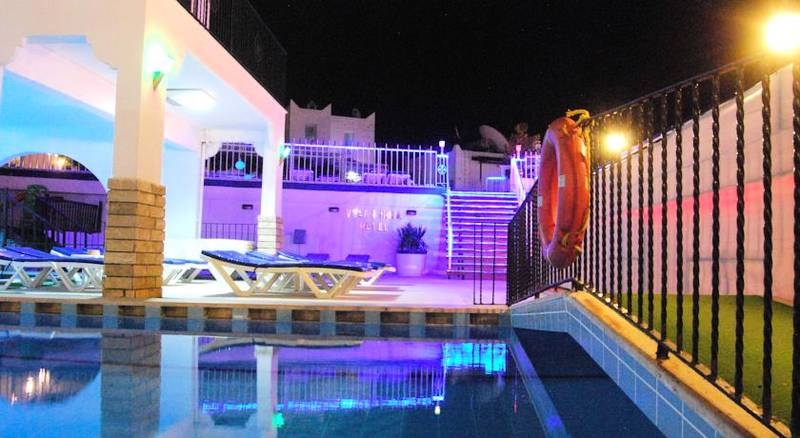 Sky Vela Hotel & Suites Bodrum