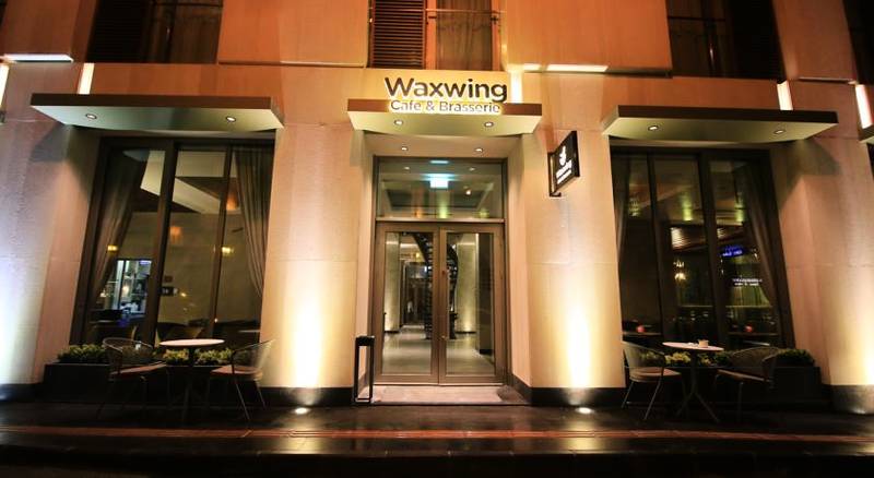 Waxwing Hotel