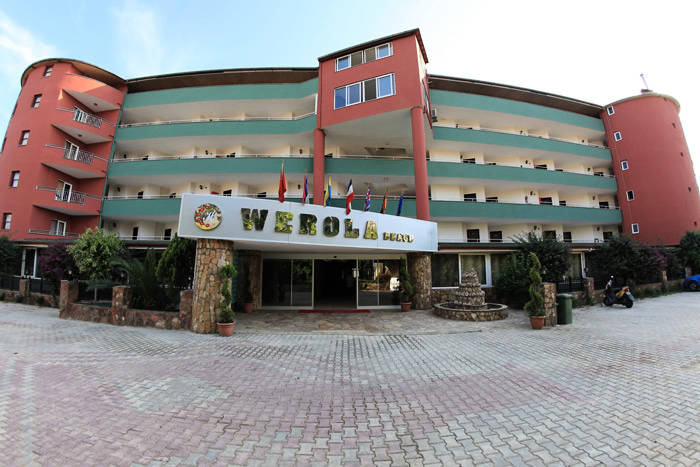 Werola Beach Hotel