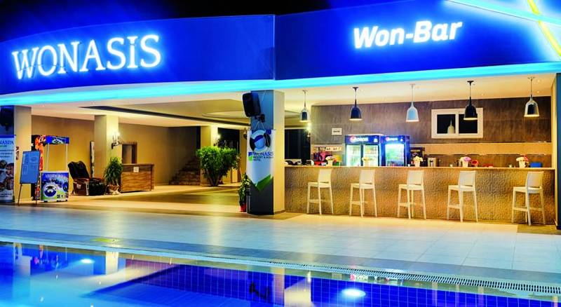 Wonasis Resort & Aqua Hotel