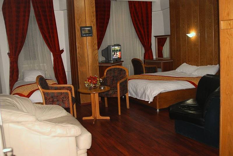 Yakut Hotel