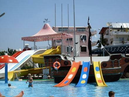 Yal Castle Aquapark