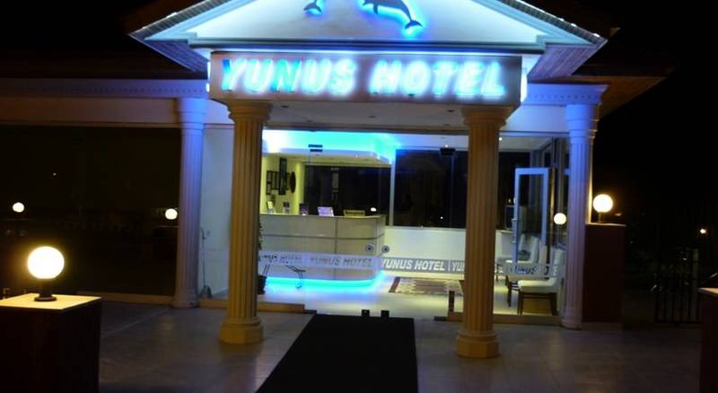 Yunus Hotel Ovack