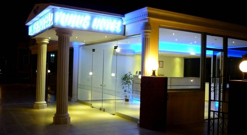 Yunus Hotel Ovack