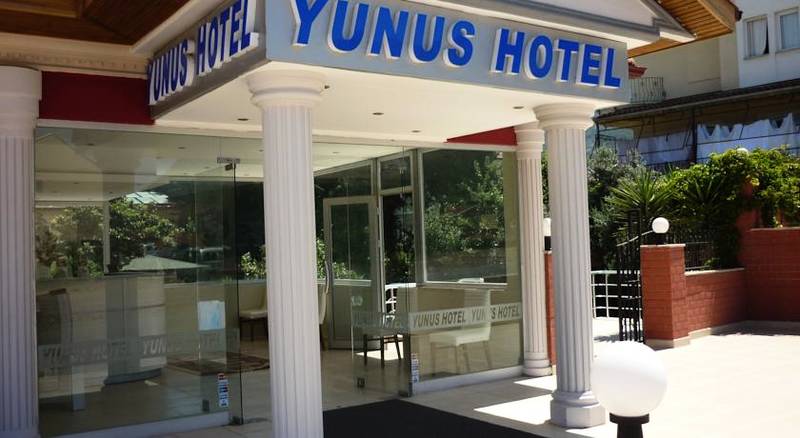 Yunus Hotel Ovack