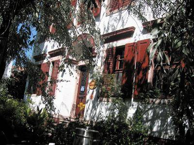 Zehra Teyzenin Evi