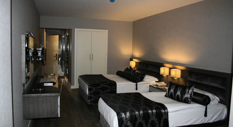 Zeybek Hotel zmir